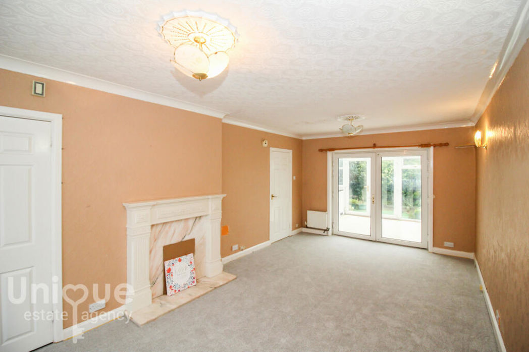 Property image 4 of 16