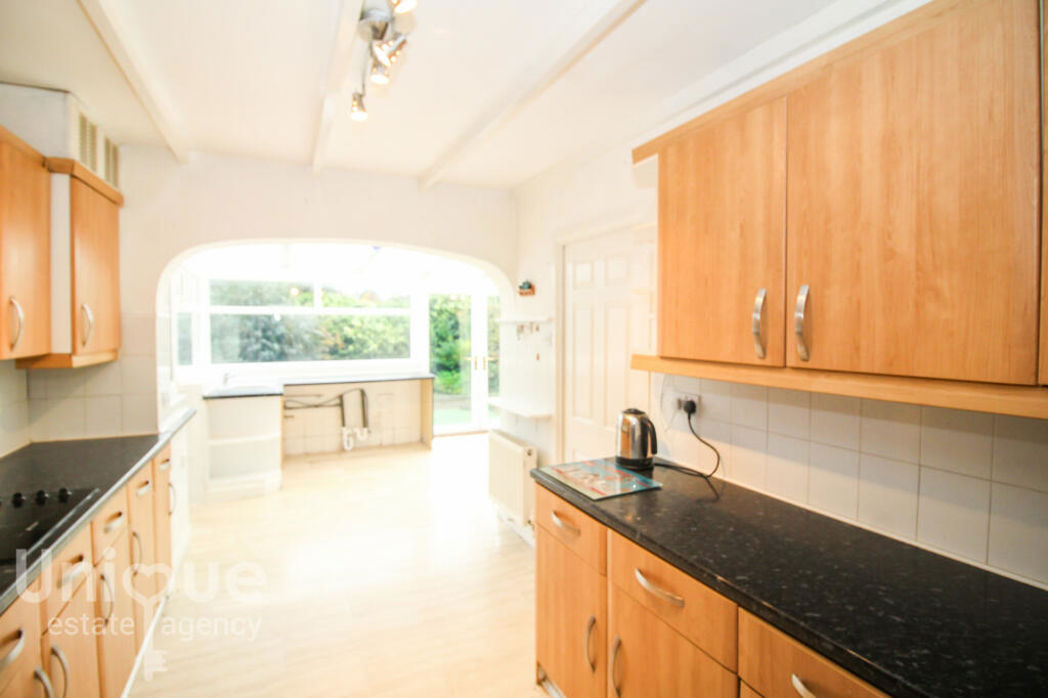Property image 6 of 16