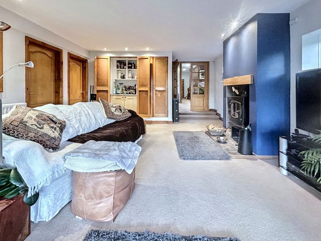 Property image 33 of 56