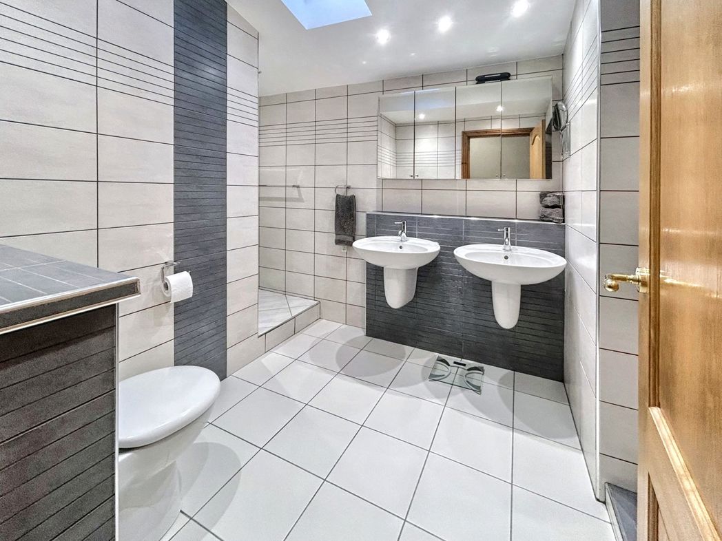 Property image 12 of 56