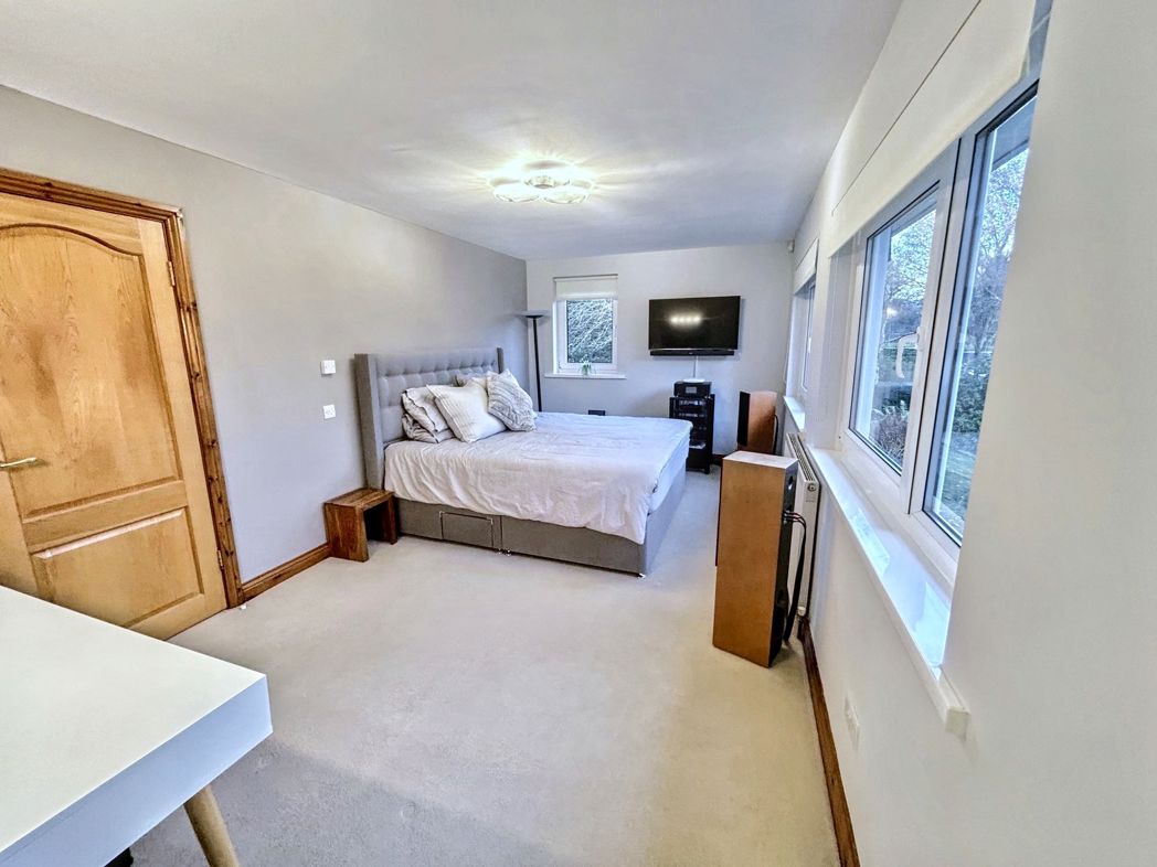 Property image 11 of 56
