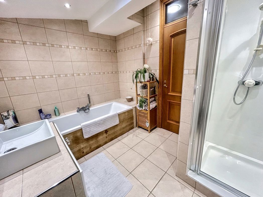 Property image 17 of 56