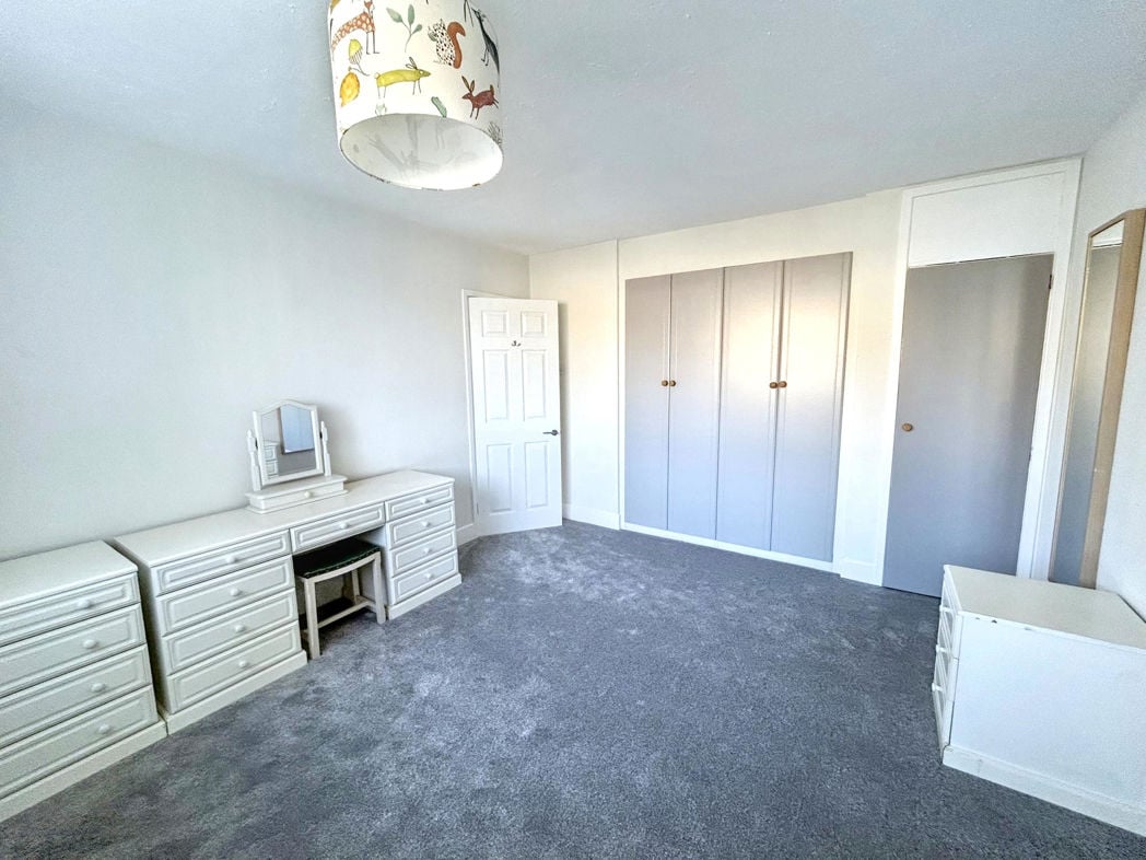 Property image 5 of 14