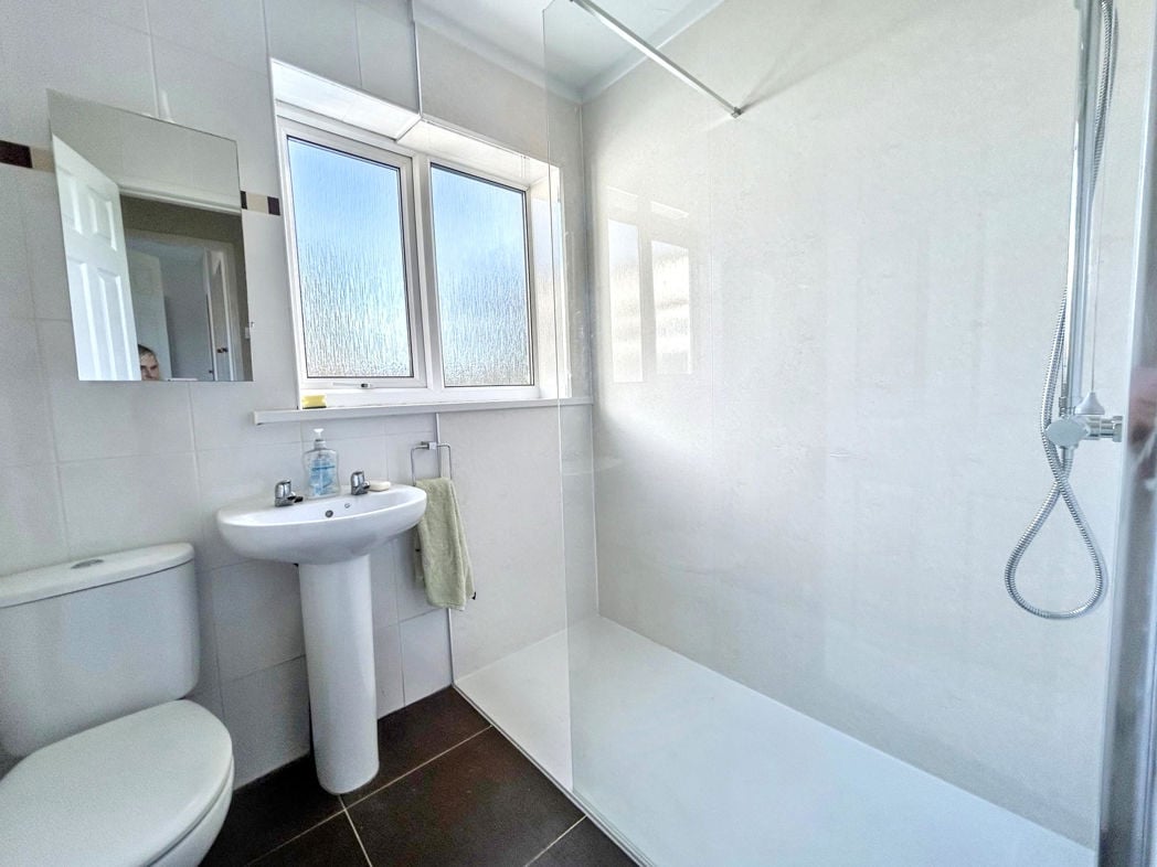 Property image 7 of 14