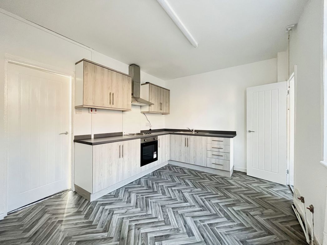 Property image 3 of 9