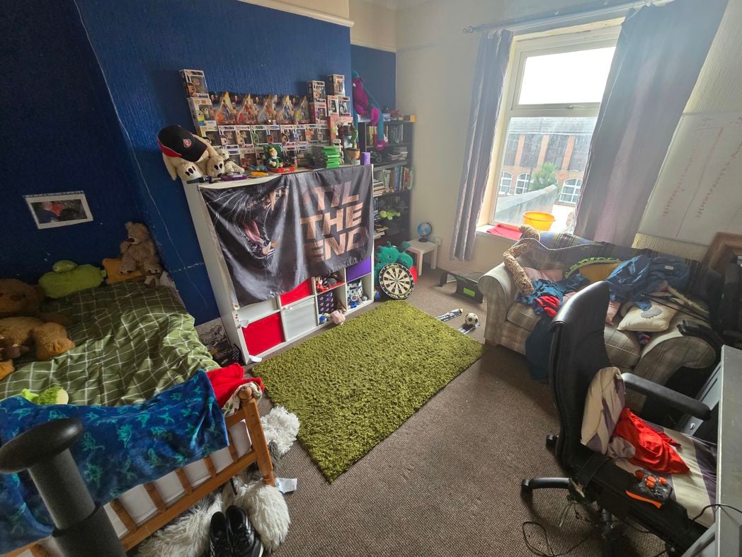 Property image 8 of 11