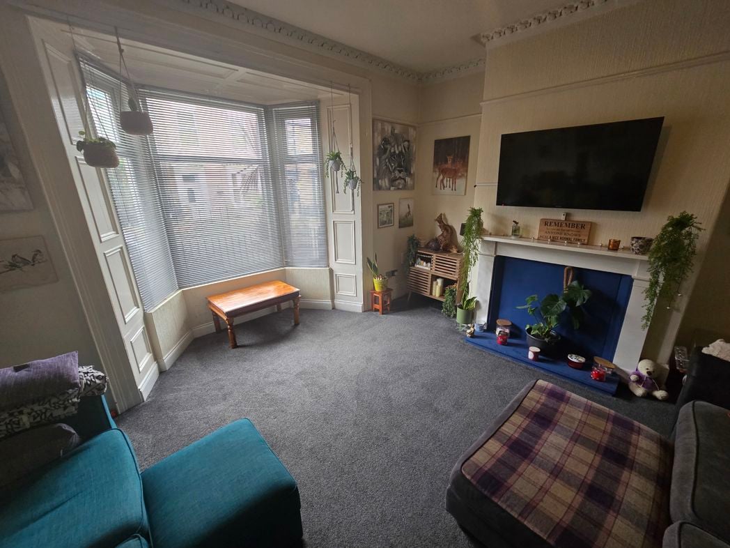 Property image 2 of 11