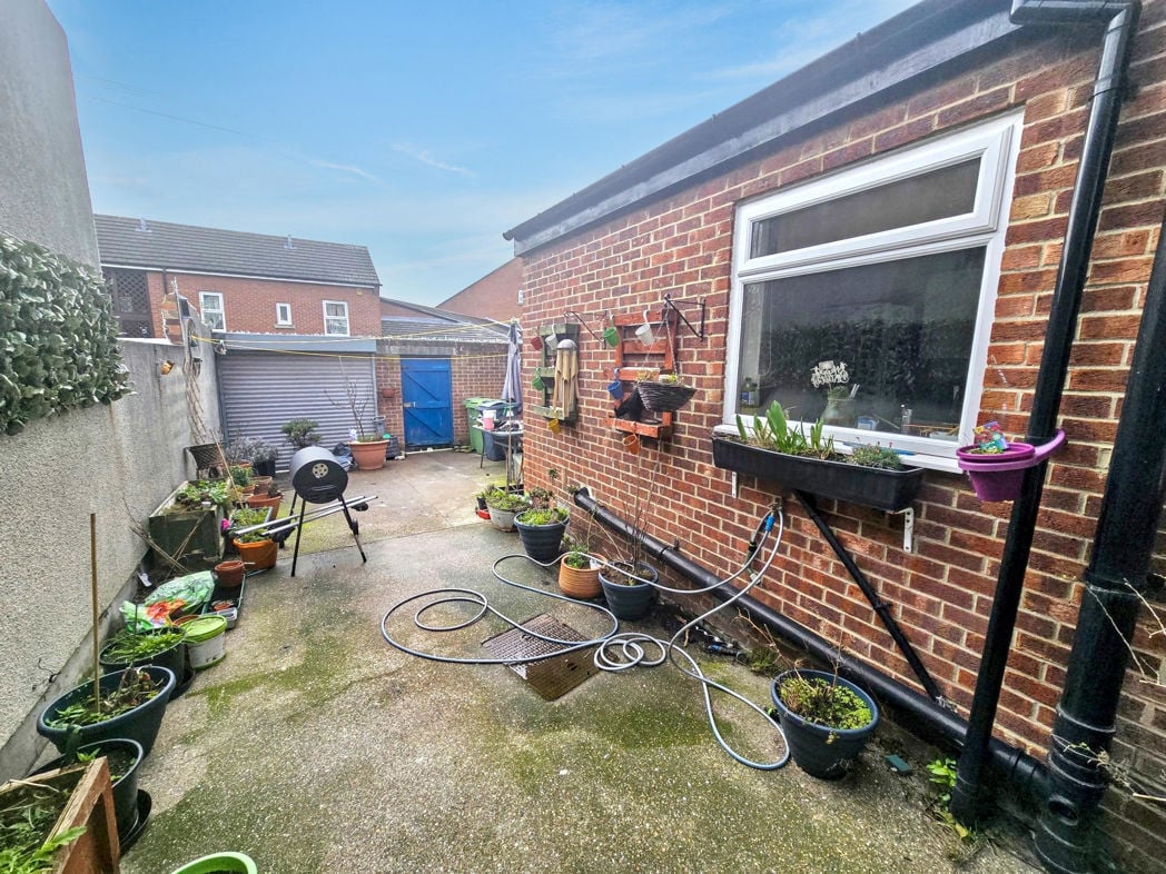 Property image 11 of 11