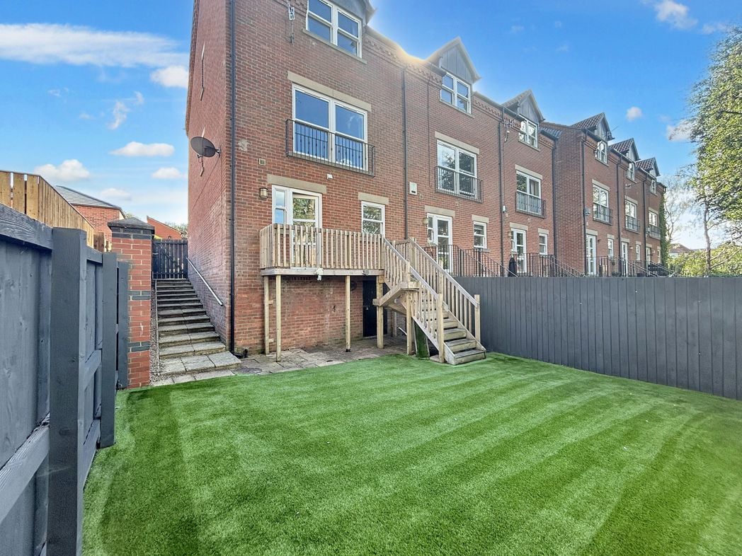 Property image 3 of 19