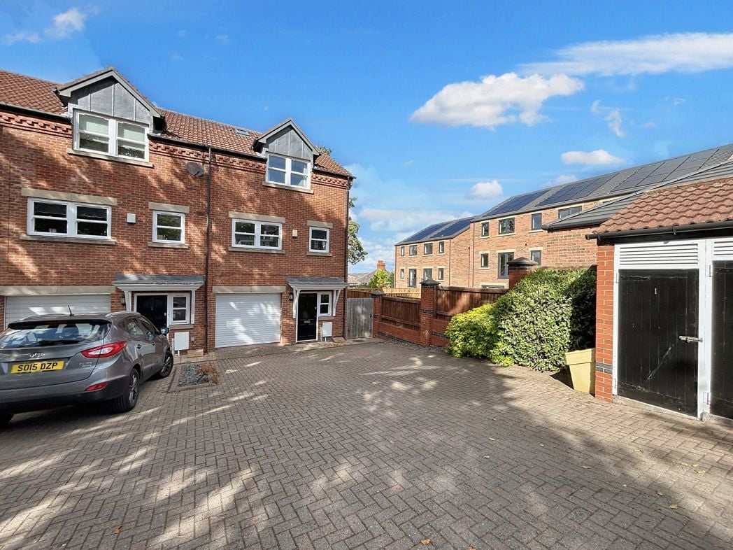 Property image 1 of 19