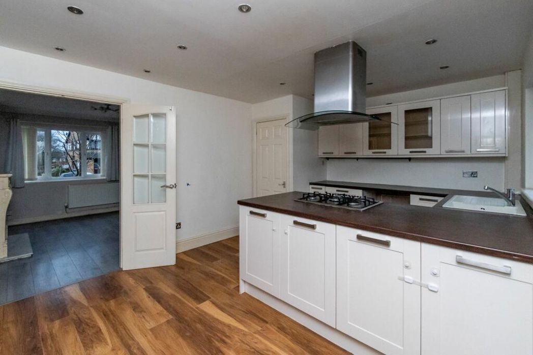 Property image 14 of 30