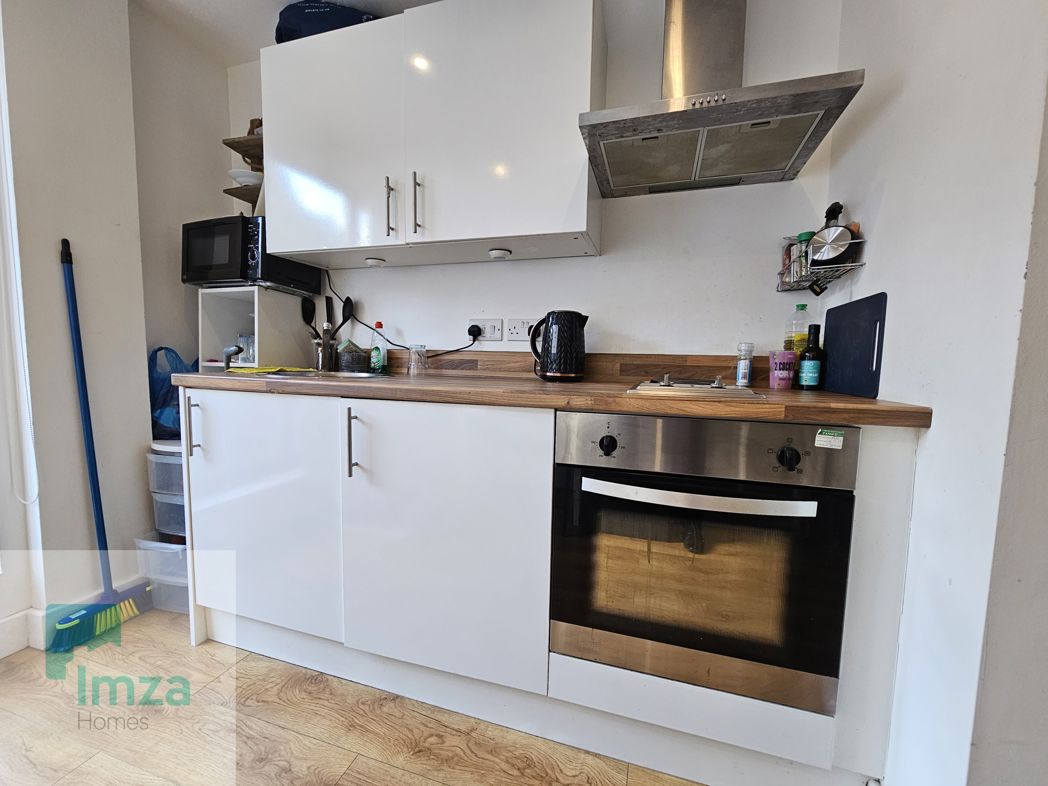 Property image 2 of 7