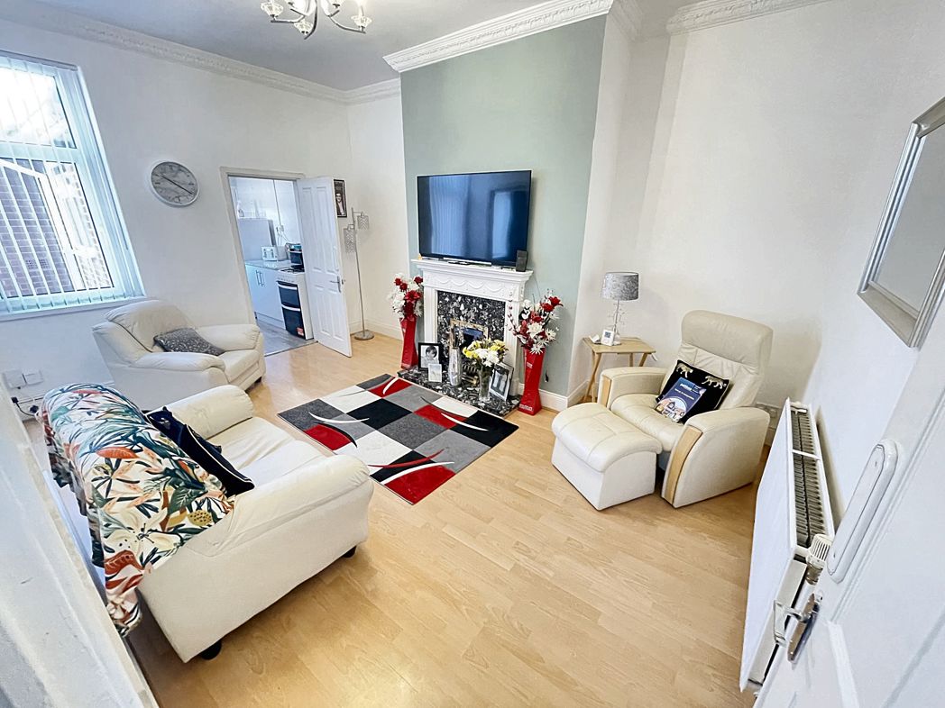 Property image 3 of 8