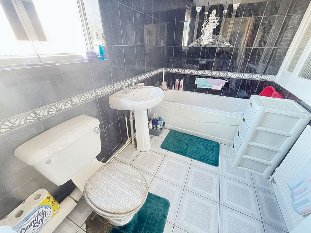 Property image 8 of 8