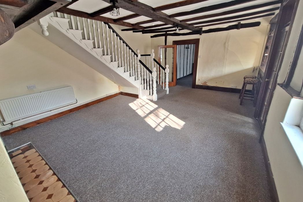 Property image 2 of 11