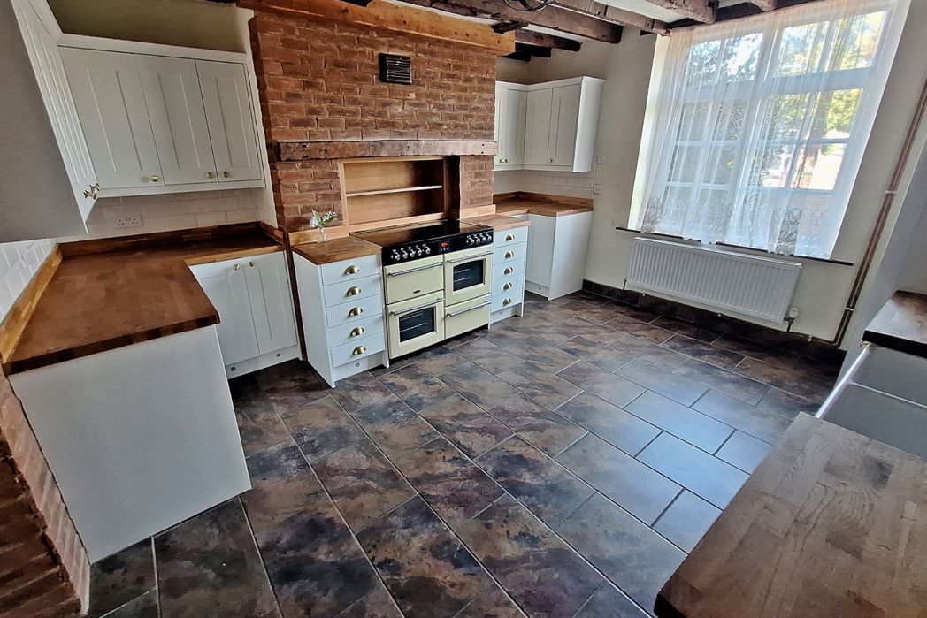 Property image 3 of 11