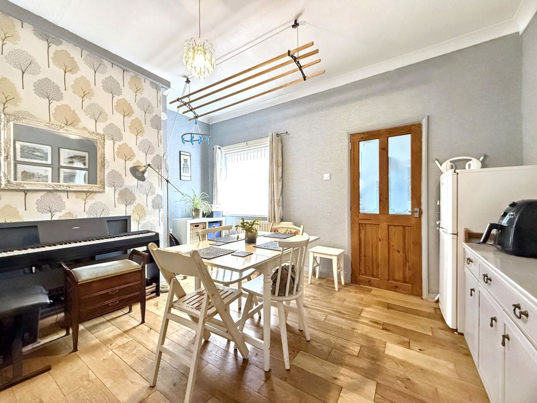 Property image 6 of 23