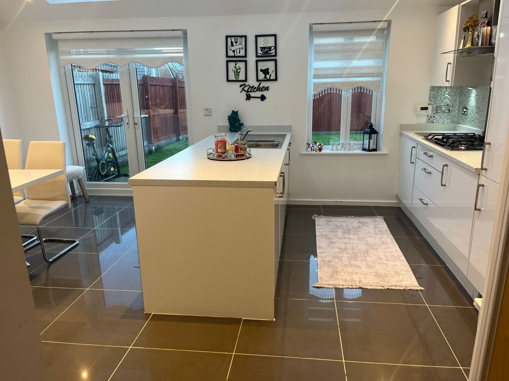 Property image 13 of 19