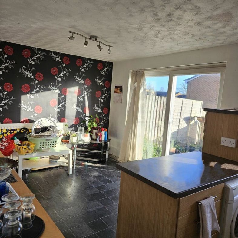 Property image 2 of 15