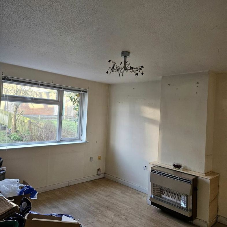 Property image 8 of 15