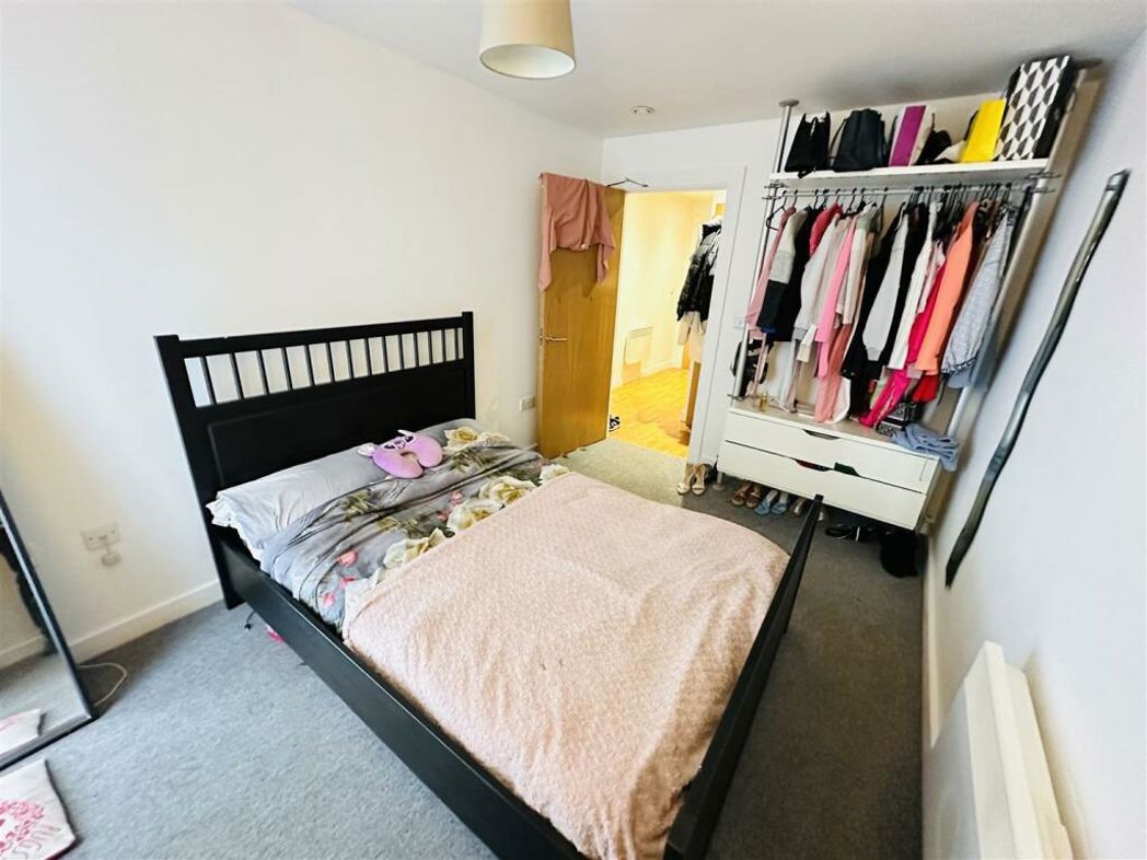 Property image 7 of 8