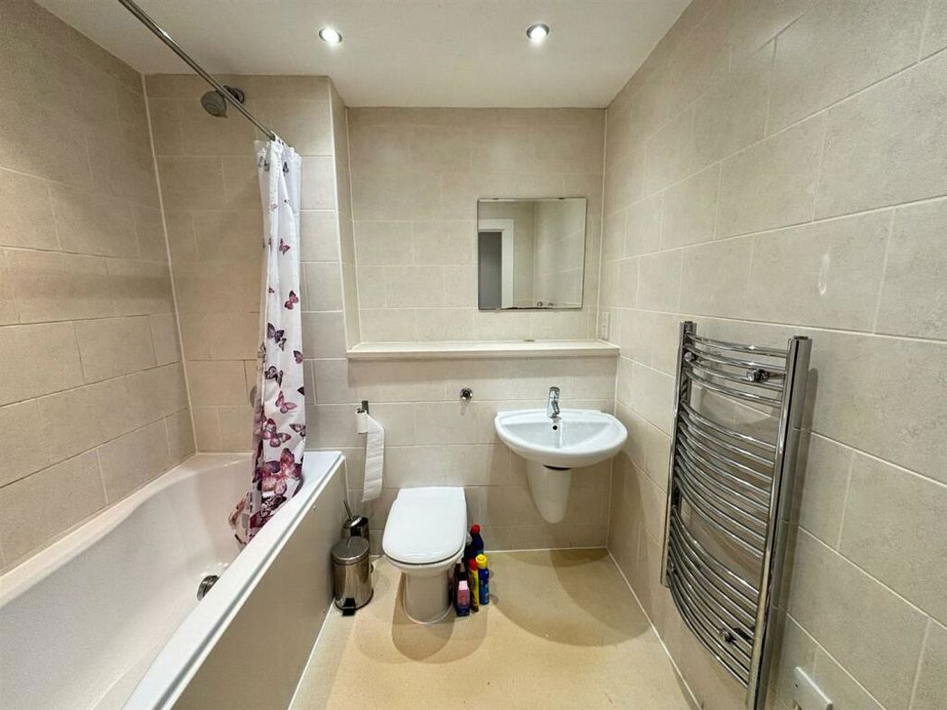 Property image 8 of 8