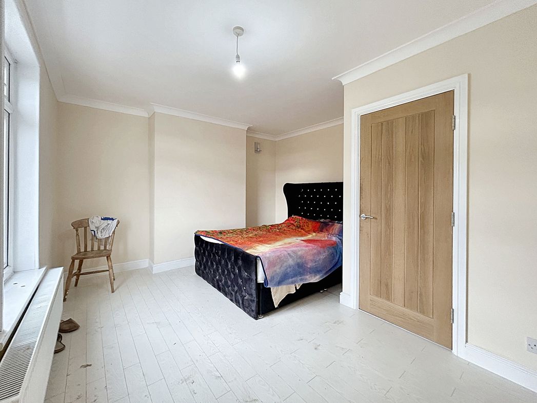 Property image 14 of 22