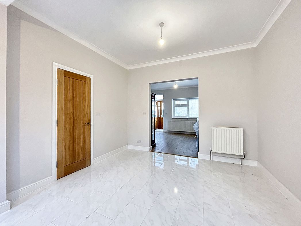 Property image 10 of 22