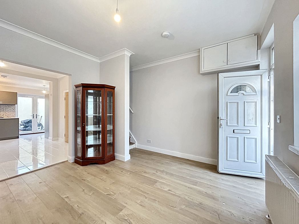 Property image 8 of 22