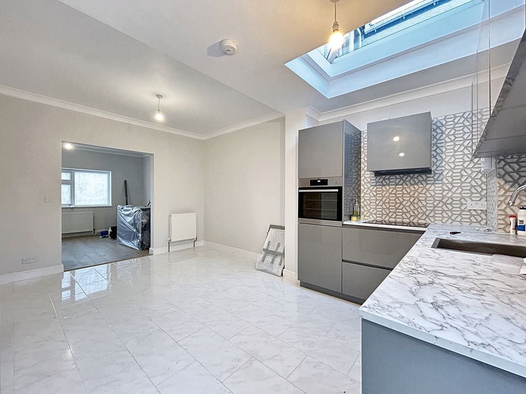 Property image 5 of 22