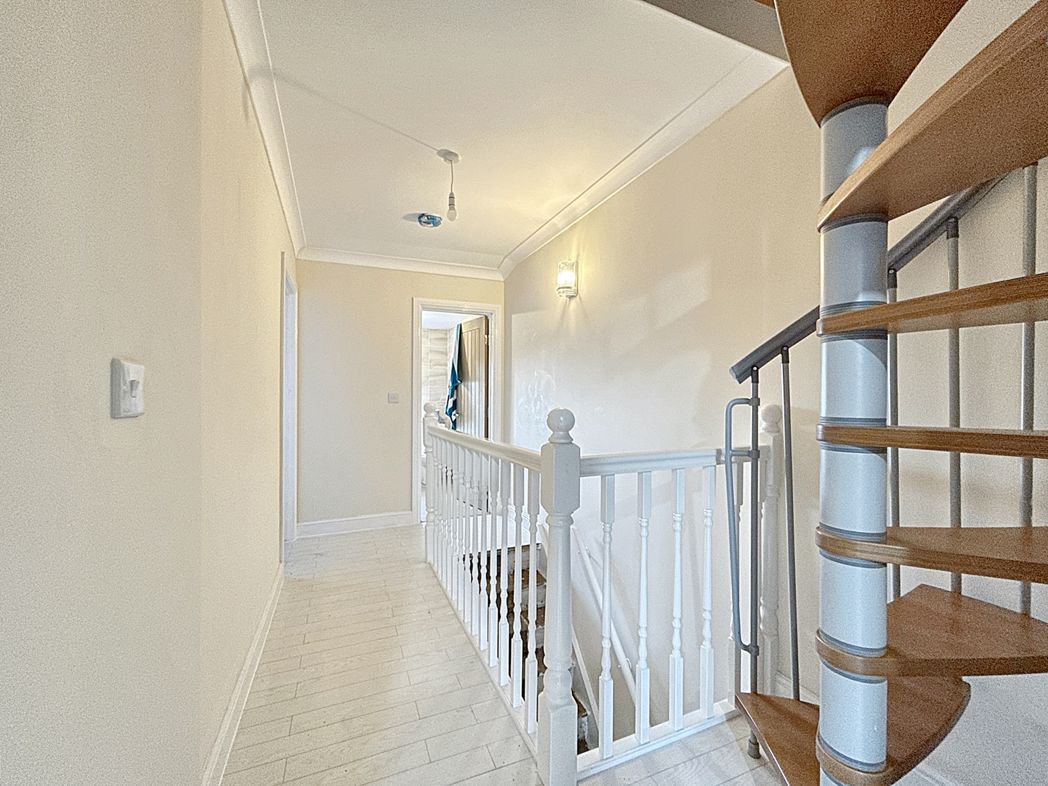 Property image 18 of 22