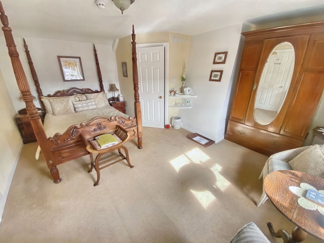 Property image 19 of 23