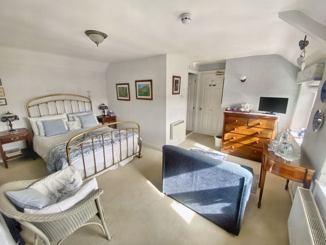 Property image 15 of 23