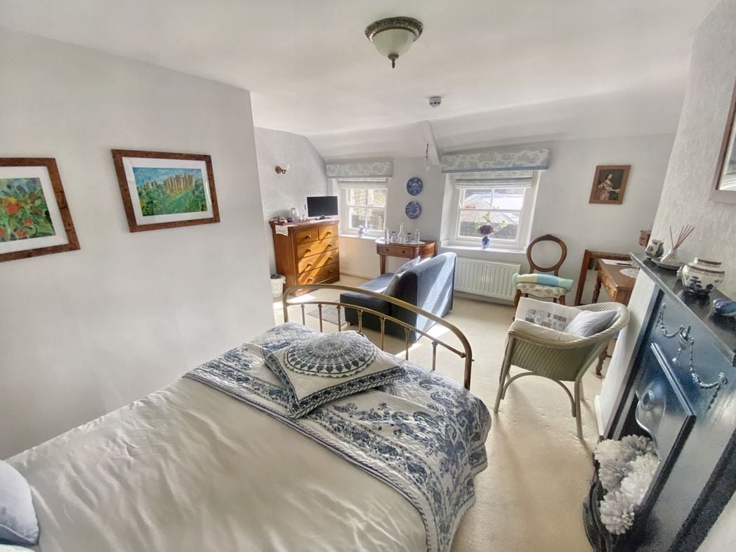 Property image 16 of 23