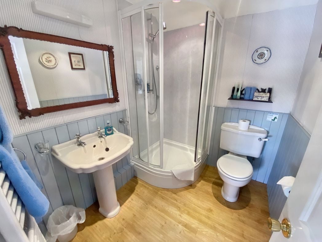 Property image 17 of 23