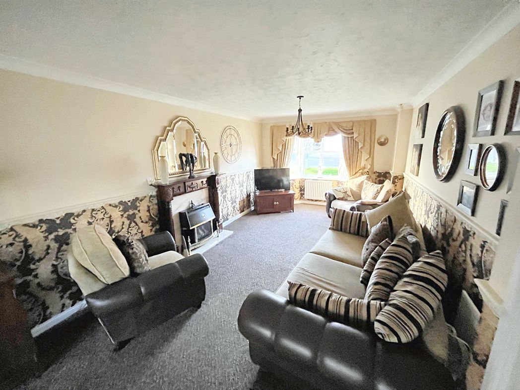 Property image 14 of 17