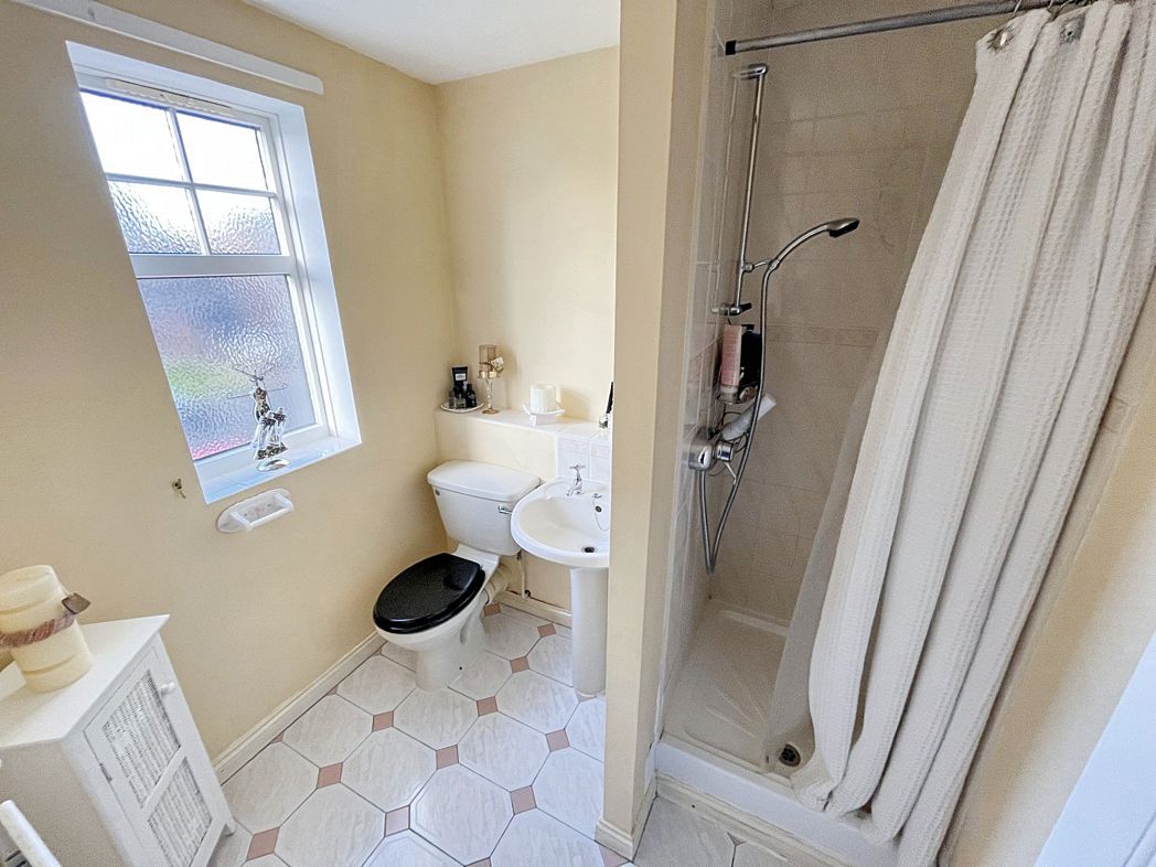 Property image 7 of 17