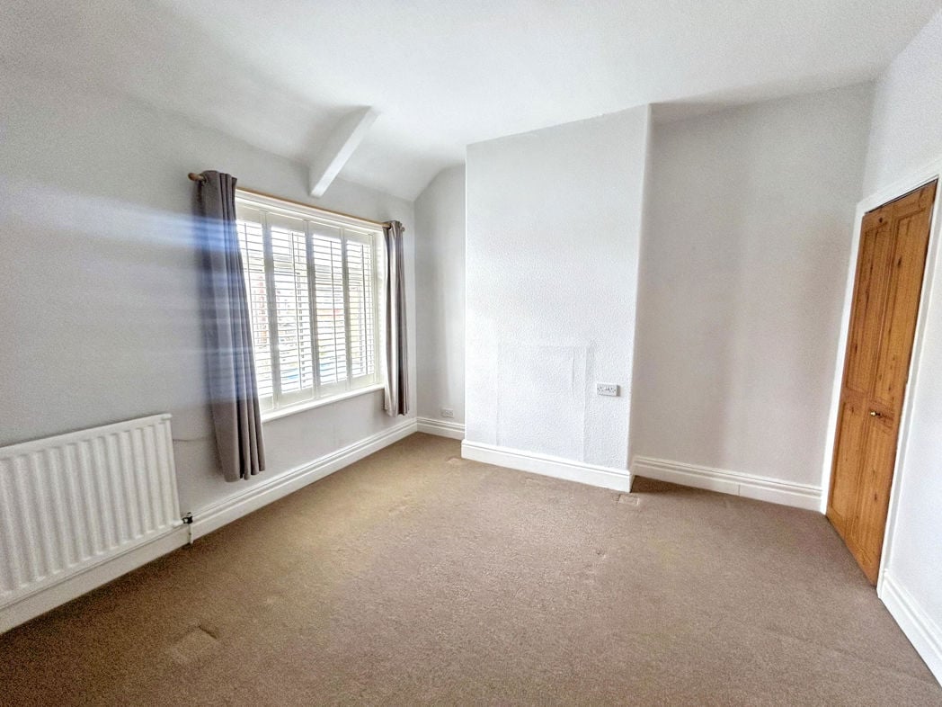 Property image 9 of 16