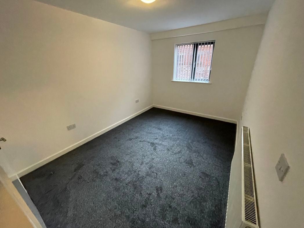 Property image 5 of 8