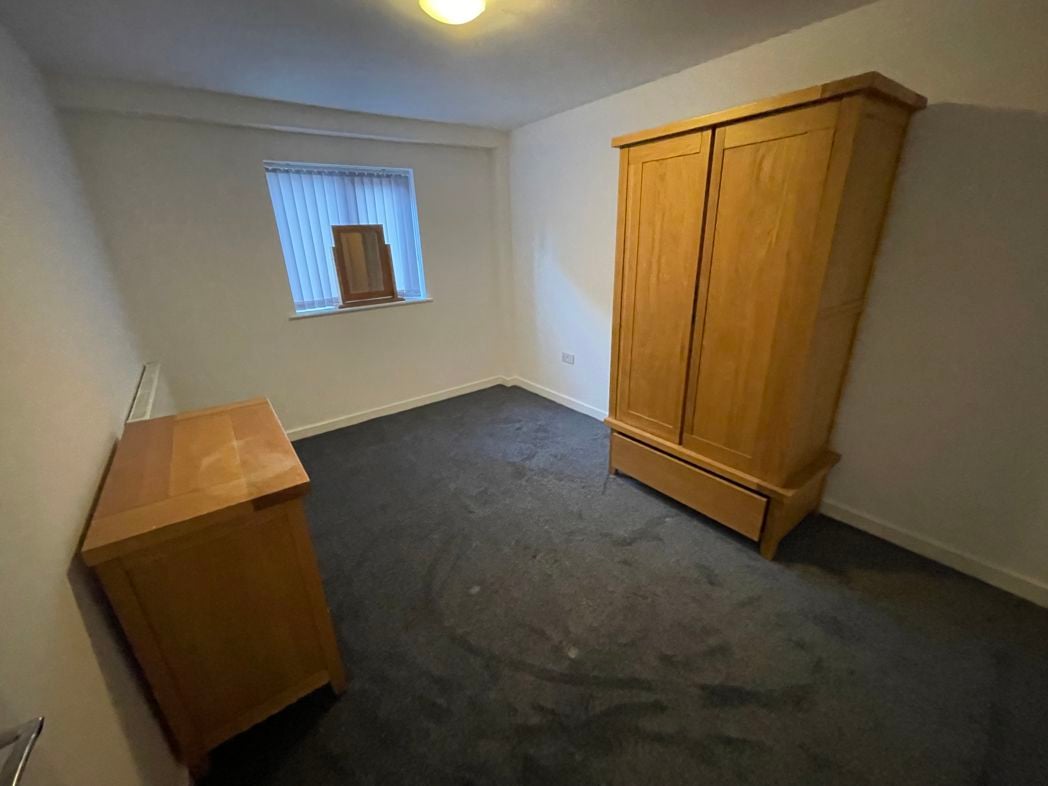 Property image 6 of 8