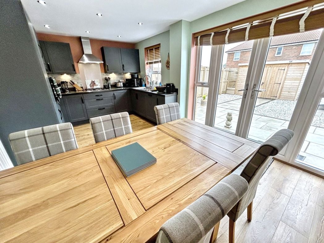 Property image 6 of 19