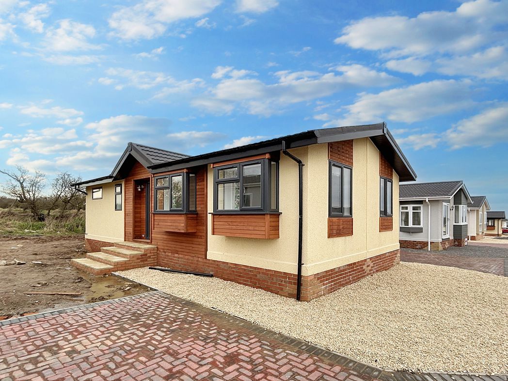 Property image 1 of 15