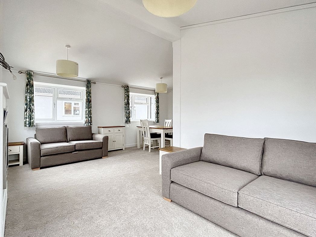 Property image 5 of 15