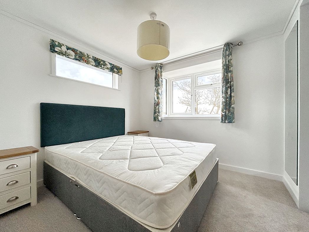 Property image 10 of 15