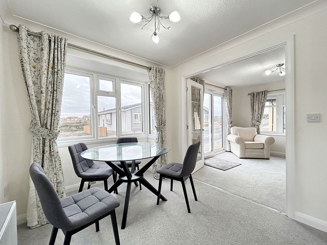 Property image 5 of 16