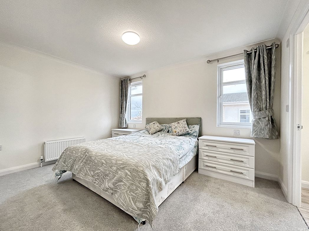 Property image 11 of 16