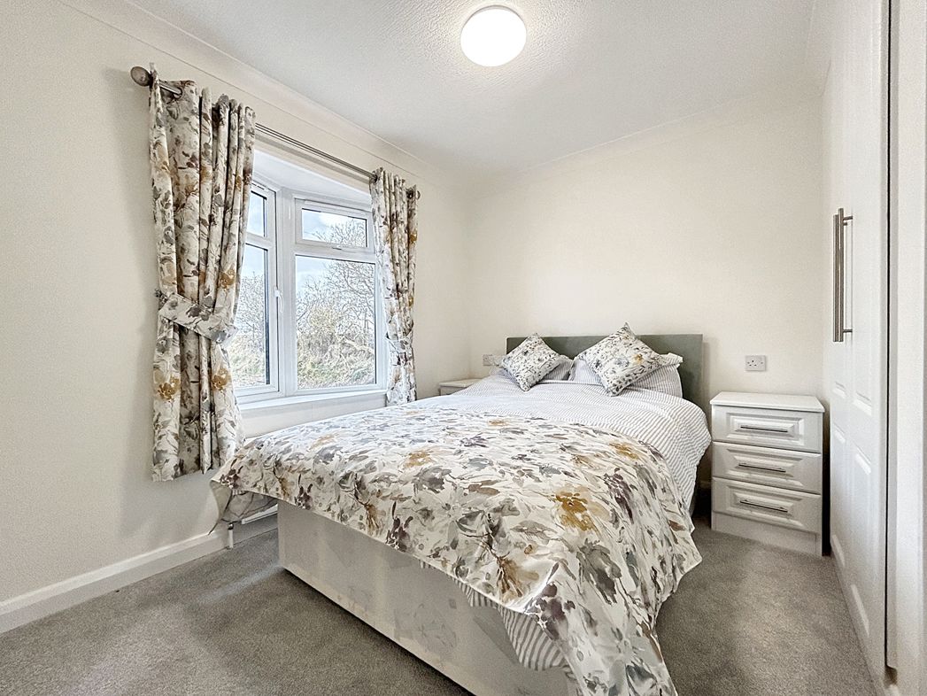 Property image 12 of 16