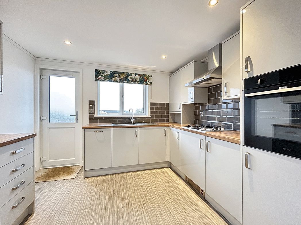 Property image 7 of 15