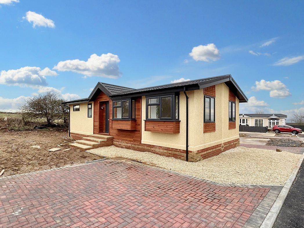 Property image 1 of 15