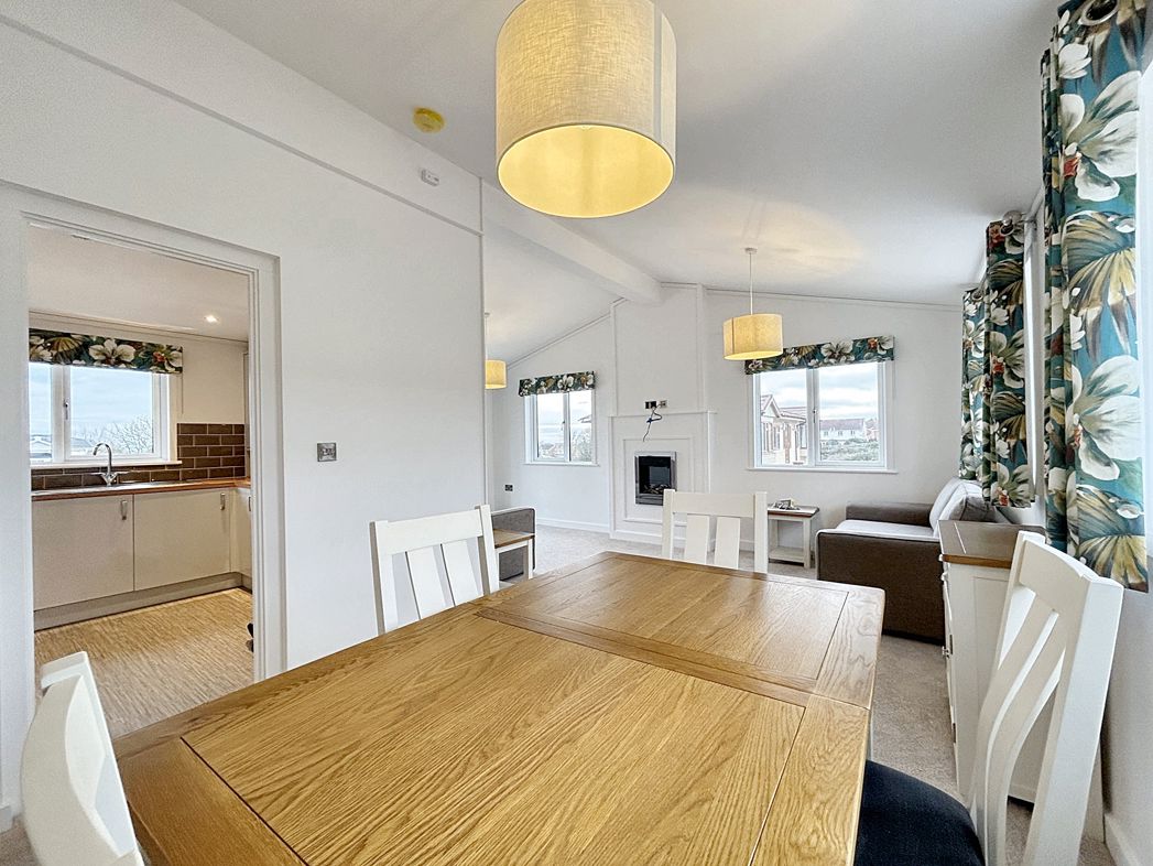 Property image 3 of 15